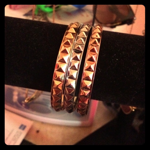 Stackable bracelets