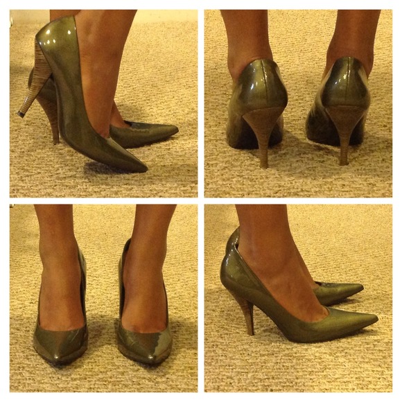Hot BCBGgirls green heels - Picture 3 of 3