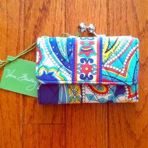 🎉NWT Vera Bradley Wallet🎉