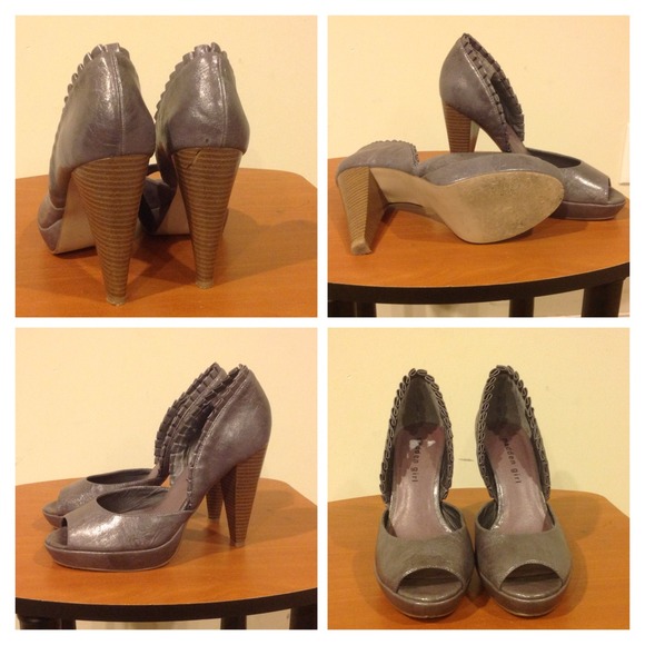 Grey Steve Madden a Heels - Picture 2 of 4