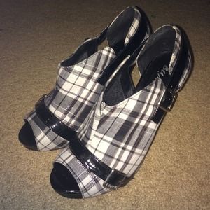 4 1/2 inch heels