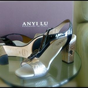 Anyi Lu Sandal Silver Pitone/Black Patent Leather