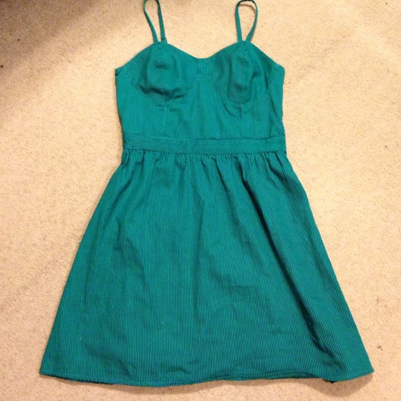 Mossimo Supply Co. Dresses & Skirts - ✨Sale✨Cute tiny stripe dress