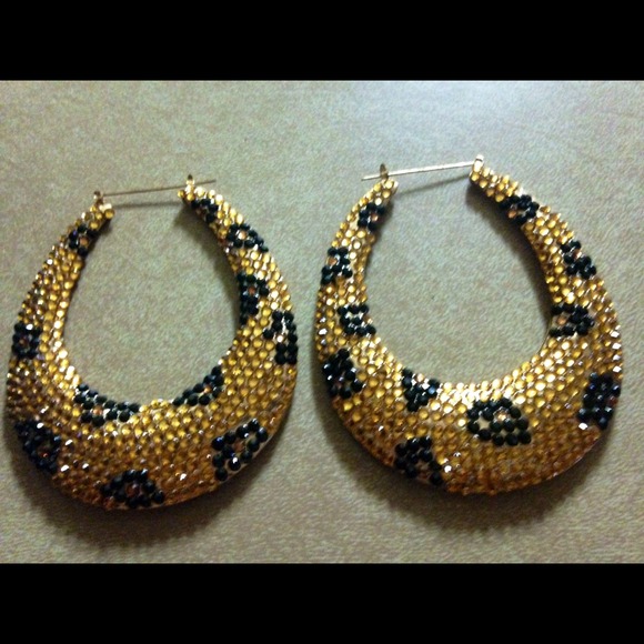 Rhinestone cheetah print earrings