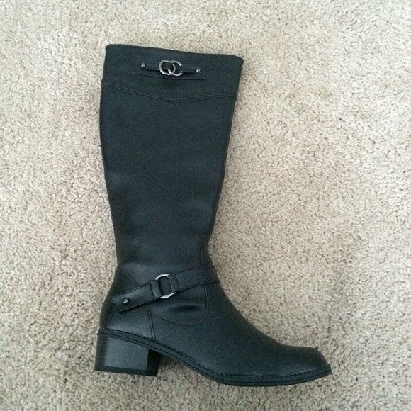 Karen Scott Rider boots