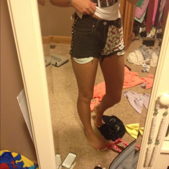 High waisted vintage Levi's shortsSOLD - Picture 3 of 4