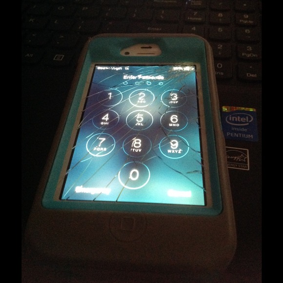 Iphone 4 - Picture 3 of 3