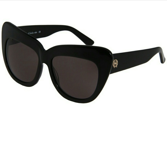 SOLD - House of Harlow Chelsea Sunglasses