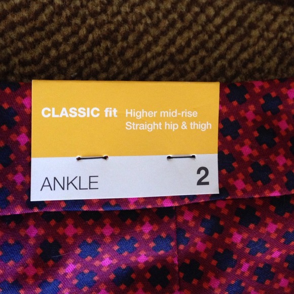 🚫BUNDLED🚫Ankle pants - Picture 3 of 4
