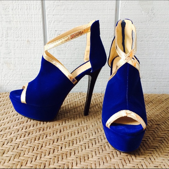 🌼Used 5" high heels🌼 - Picture 3 of 4