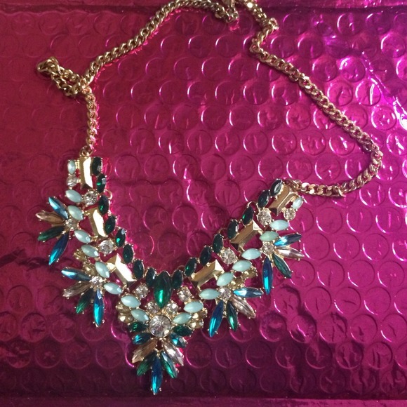 Green is the new black statement necklace
