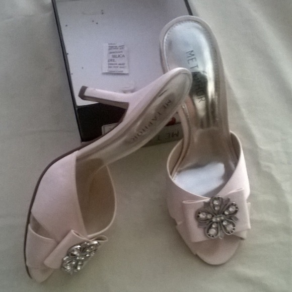Light Peach Heels