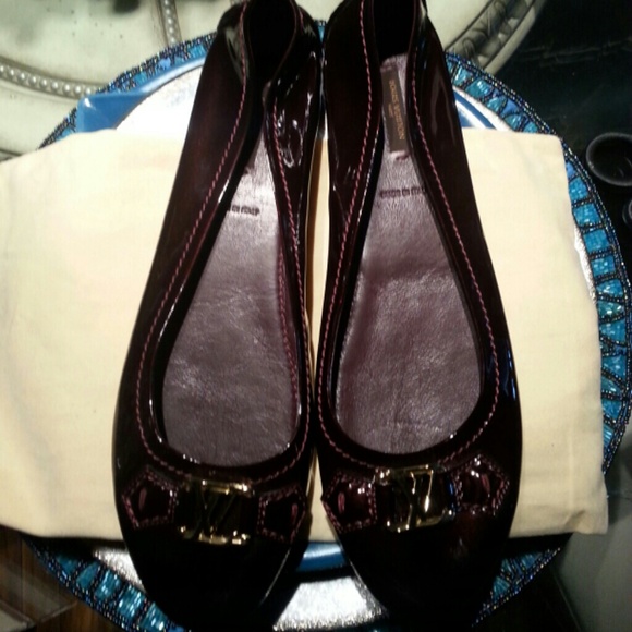 💢Sold💢💨💨lv  loafers