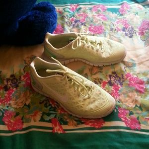 Nike training Free fit Sneakers limegreen