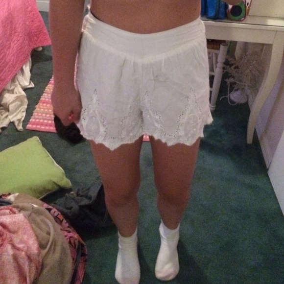 Urban outfitters High Waisted Shorts Size XS - Picture 3 of 3