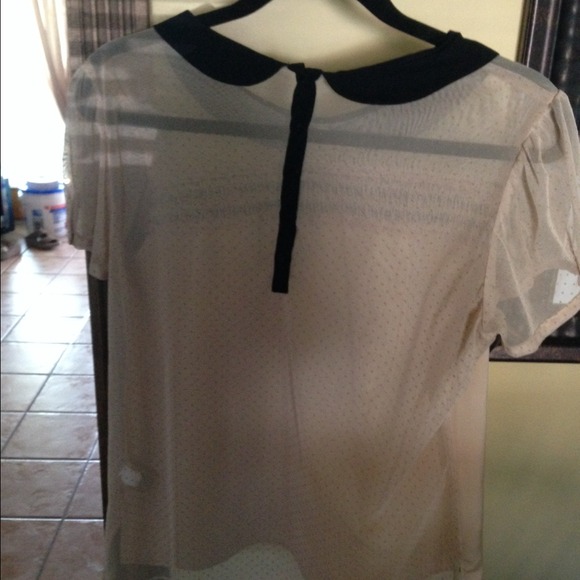 Vera Wang Collared Shirt - Picture 4 of 4