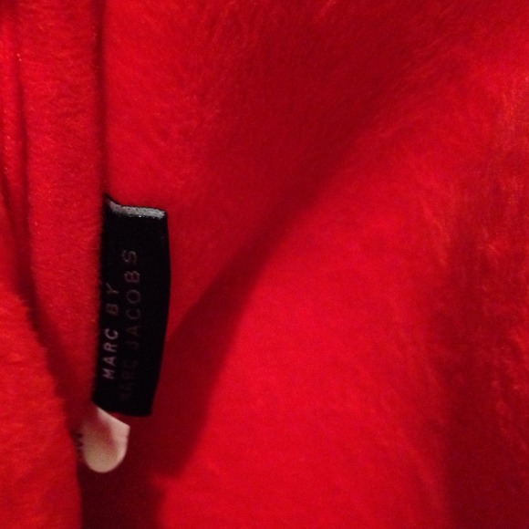 ❌BUNDLED❌ Marc Jacobs Red iPad or Tablet Case - Picture 3 of 4