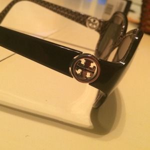 Tory burch sunnies