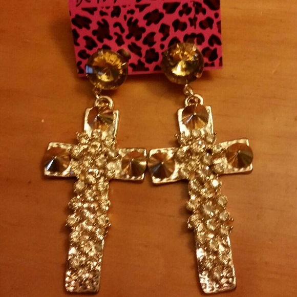 Stunning Betsey Johnson cross earrings!!!