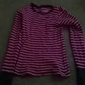 2 long sleeve shirts