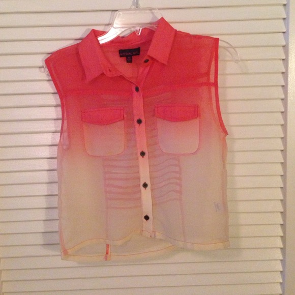 Ombre Caged Collared Muscle Tee - Picture 1 of 4