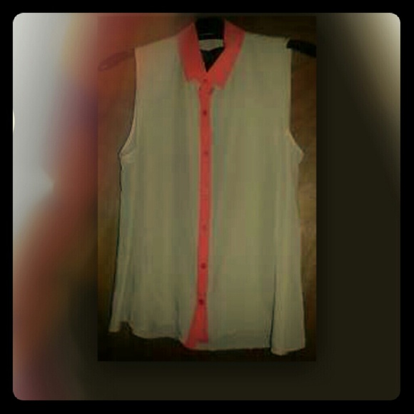 Kardashian Kollection tan sleeveless button down