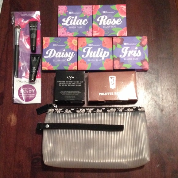 Makeup bundle