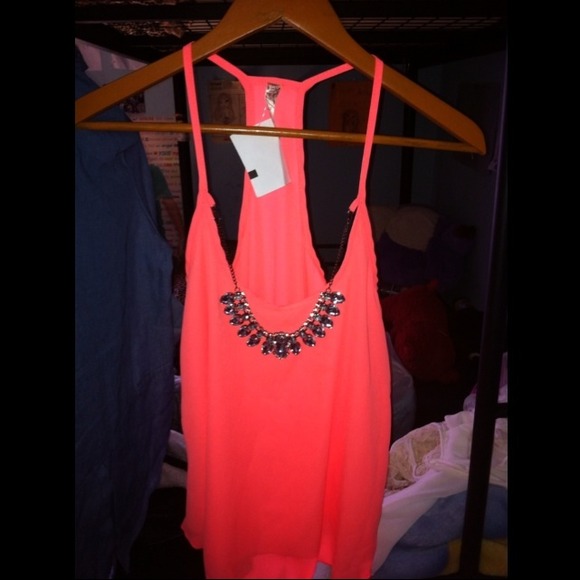 Coral top💗
