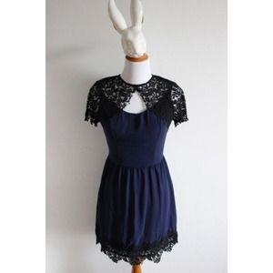 🚫❌SOLD❌🚫New Urban Outfitters Navy Lace Dress