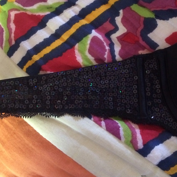 Limited edition sequence bra - Picture 2 of 4