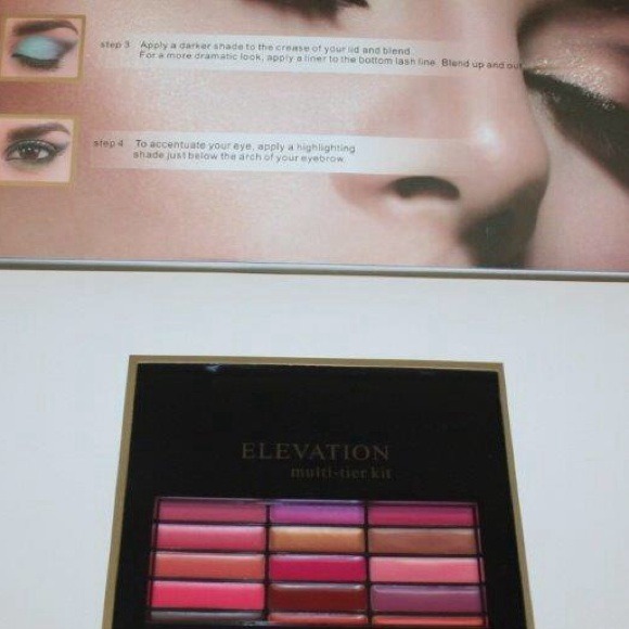 ⛔️SOLD⛔️Profusion make up kit - Picture 2 of 3