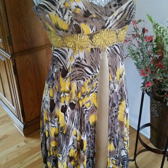 Host Pick Guess by Marciano Leopard Maxi dress - Picture 2 of 4