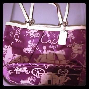 ⬇️REDUCED⬇️ 💯 authentic coach purse!