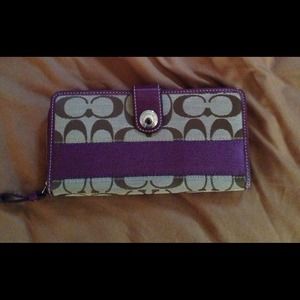 Authentic Coach Wallet