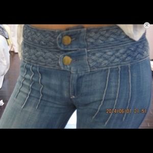 SOLD SOLD SOLD ...HOST PICK Chloe jean denim