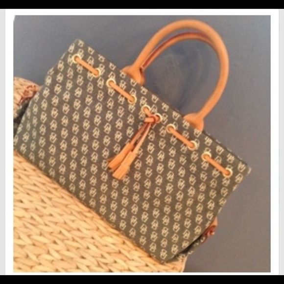Dooney & Bourke Purse