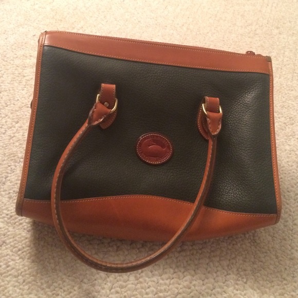 VINTAGE DOONEY & BOURKE BAG