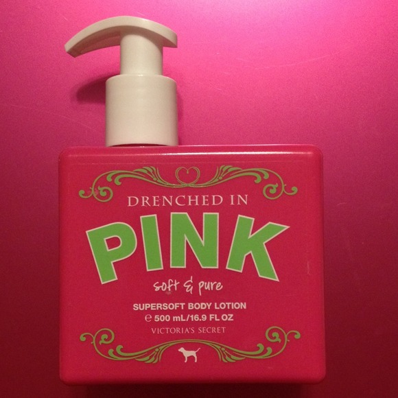 Victoria's Secret PINK body lotion 💕BRAND NEW💕