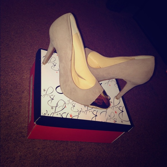 Gorgeous Nude Heels