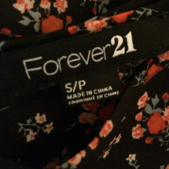 Flowy Floral summer shirt - Picture 4 of 4