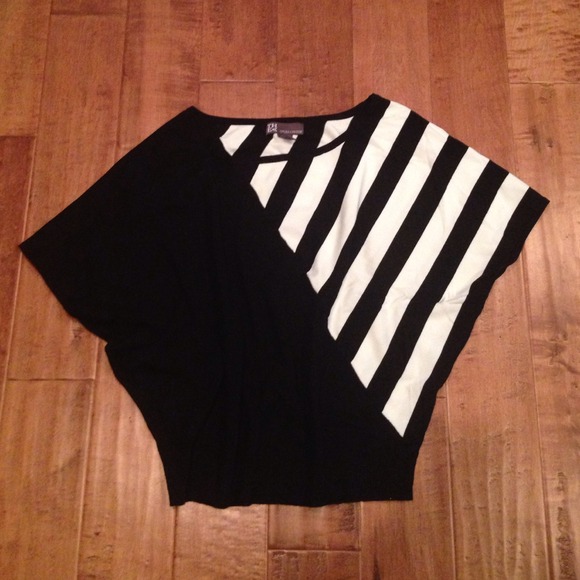 Blank and White Batwing Top