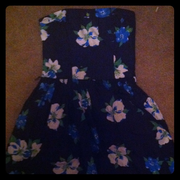 Hollister dress!