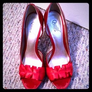 Carlos Santana heels