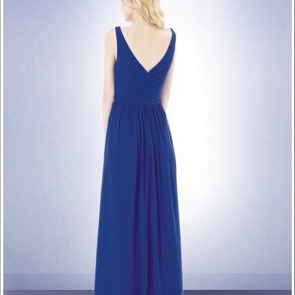 Bill Levkoff gown in holly (hunter green) - Picture 2 of 3