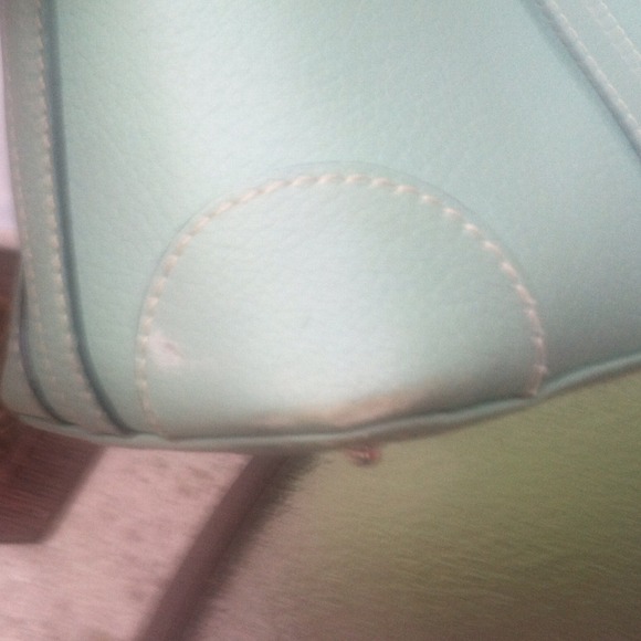 Add pics - Picture 3 of 4