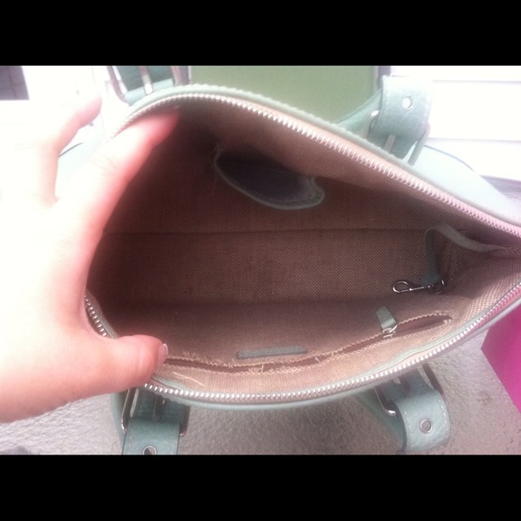 Add pics - Picture 4 of 4