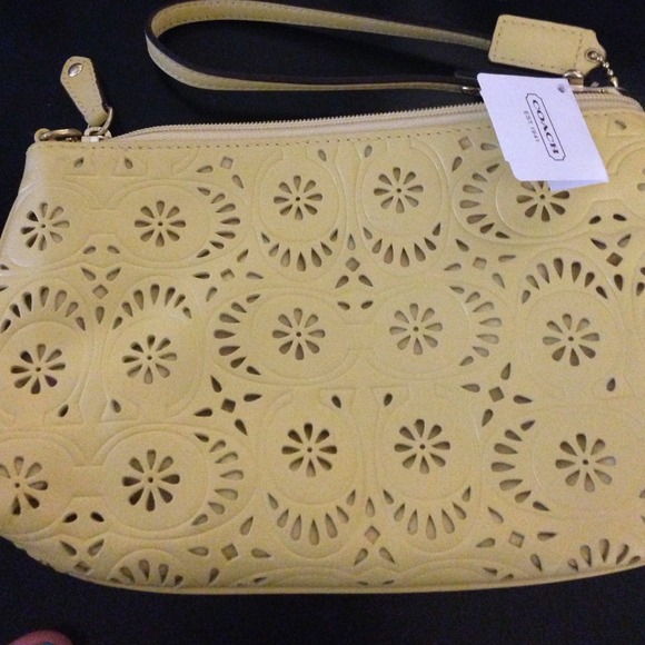 Yellow Coach wristlet. - Picture 3 of 4