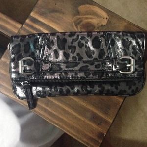 🎉MOVING SALE!🎉 Express Clutch!