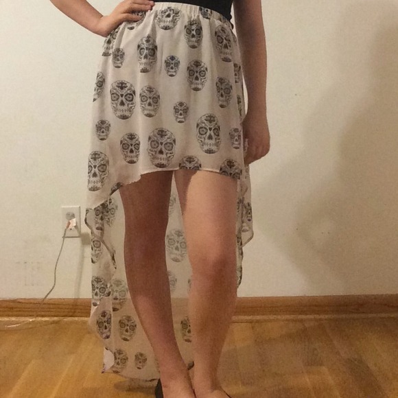 H&M sugar skull high low skirt ONE DAY ONLY!!!
