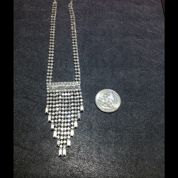 🎉HP🎉Brilliant rhinestone necklace - Picture 2 of 2
